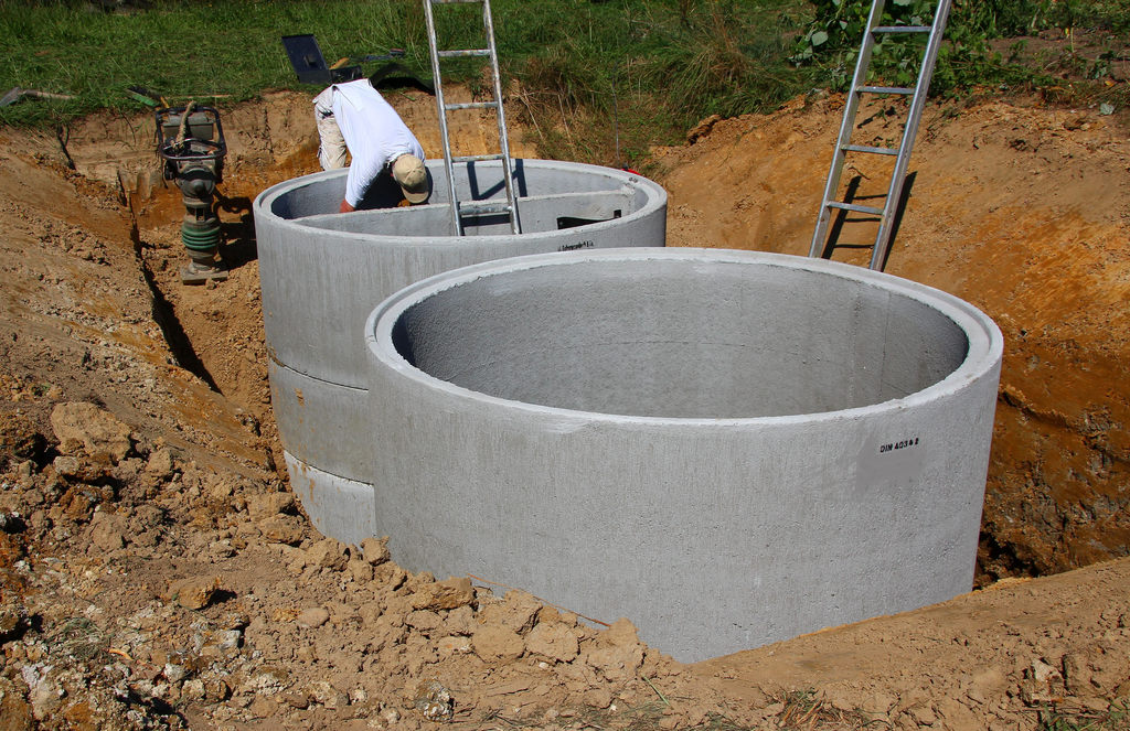 Dlaczego warto wybrać szambo betonowe?